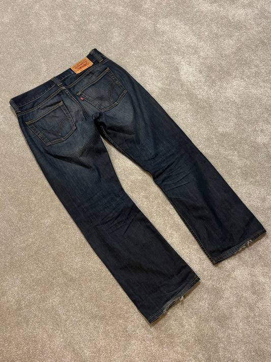 LEVI’S 506 JEANS